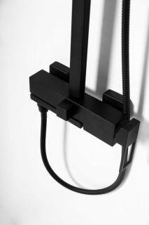 Душевая стойка BelBagno Luсe чёрный матовый LUC-VSCM-NERO