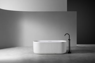 Ванна из искусственного камня ABBER Stuttgart AM9925 170x75см белый матовый